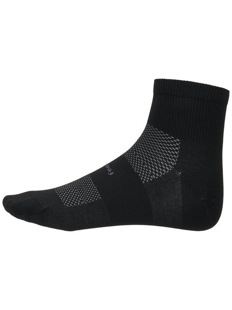 Feetures High Performance Light Quarter Sock Black